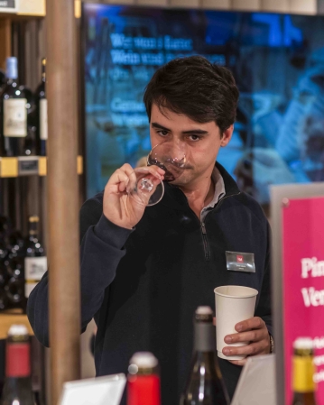 Martel Tour des Vins Oriol Lliberia